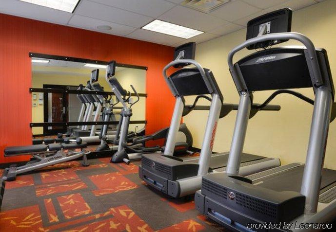Courtyard Memphis Hotel 3*