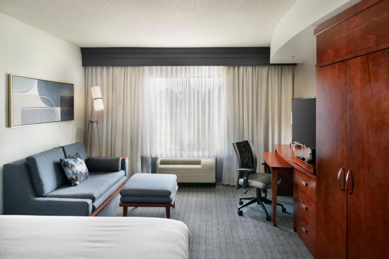 Courtyard Memphis 3*